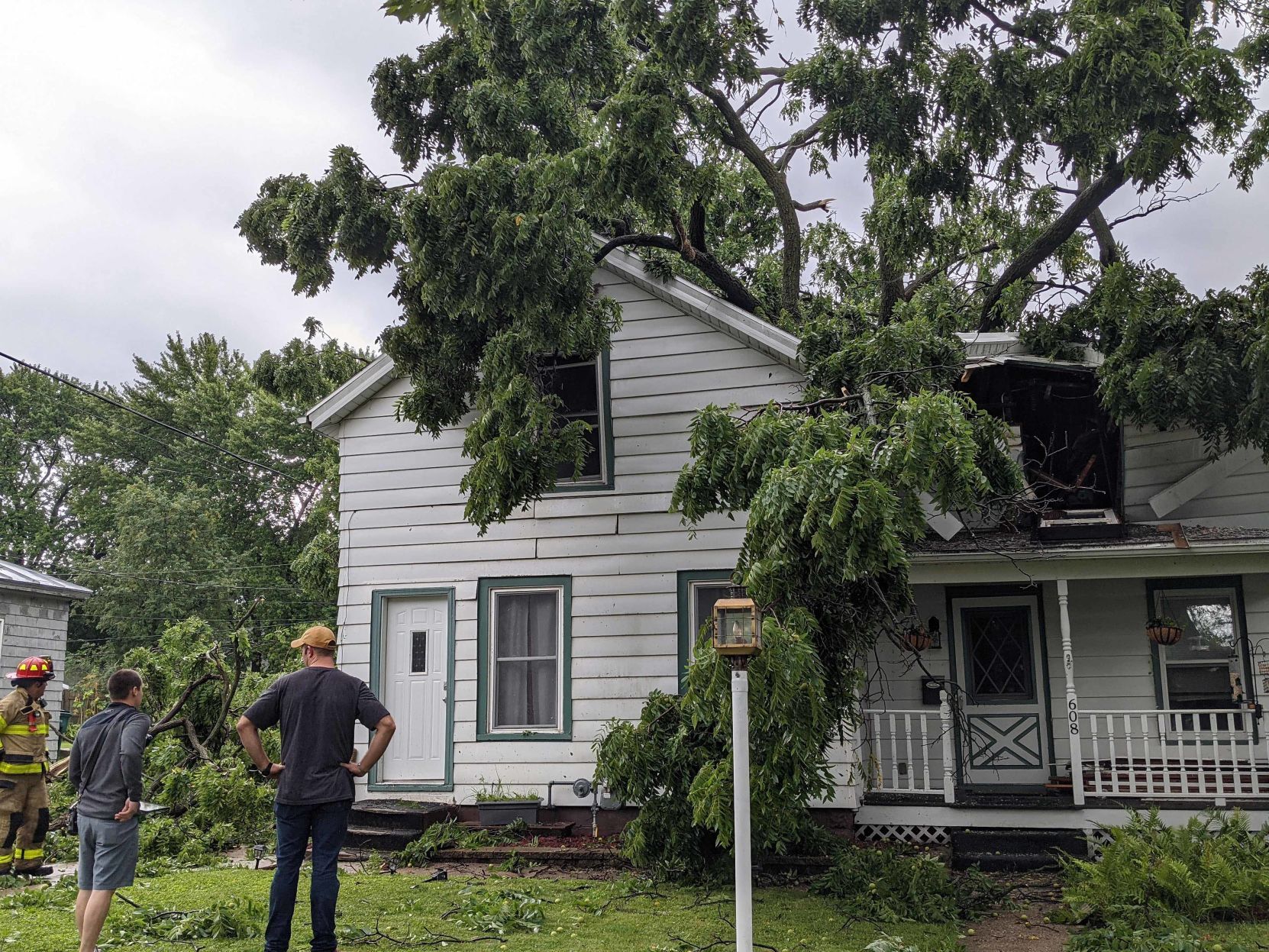 Severe storm hits Baraboo